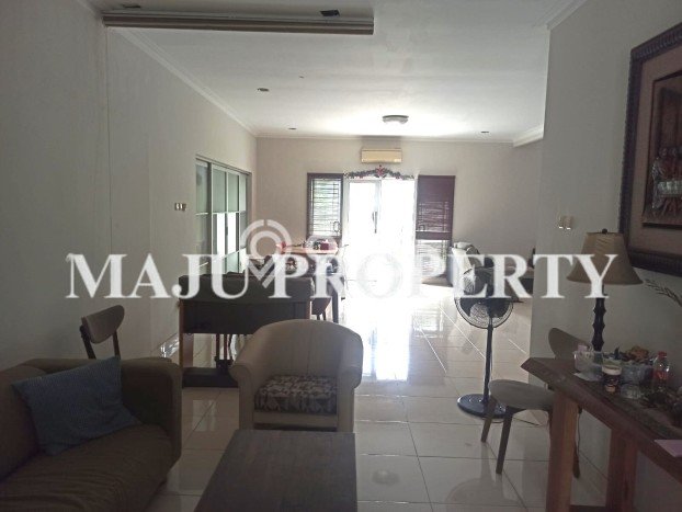 Dijual Rumah Luas Elegan Dengan View Eksklusif di Cibubur, Jakarta Timur Dijual Rumah Luas Elegan Dengan View Eksklusif di Cibubur, Jakarta Timur