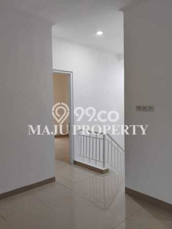 For Sale Hunian Rumah Terawat 4 Kamar di Kota Wisata, Jakarta Timur For Sale Hunian Rumah Terawat 4 Kamar di Kota Wisata, Jakarta Timur