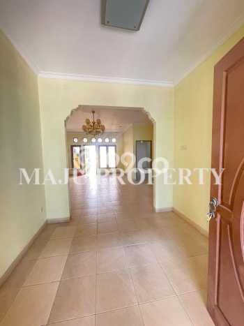 Rumah Sewa Bogor LT 200m2 LB 180m2 Kawasan Cibubur Rumah Sewa Bogor LT 200m2 LB 180m2 Kawasan Cibubur
