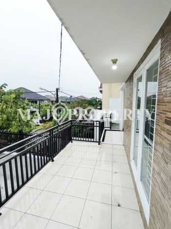 For Sale! Luxury House LT 216m2 Desain Modern di Kemang Pratama For Sale! Luxury House LT 216m2 Desain Modern di Kemang Pratama