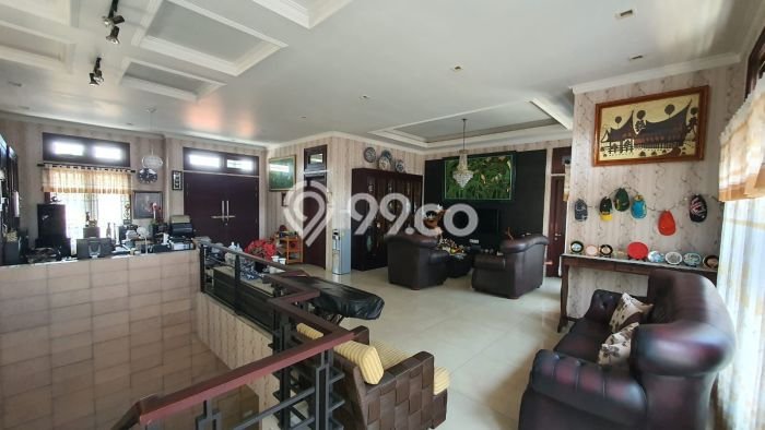 Rumah LT 347m2m² Dekat Tempat Strategis di , Bandung Rumah LT 347m2m² Dekat Tempat Strategis di , Bandung