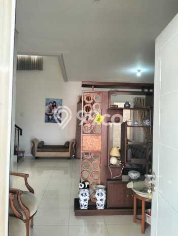 Dijual Hunian Rumah Terawat 3 KT di Raffles Hills, Jakarta Timur Dijual Hunian Rumah Terawat 3 KT di Raffles Hills, Jakarta Timur
