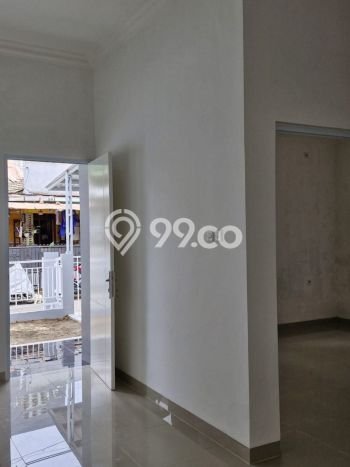 Rumah Strategis Narogong, Bekasi, LT 105m² LB 90m² Rumah Strategis Narogong, Bekasi, LT 105m² LB 90m²