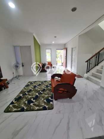 Rumah sewa siap pakai 3 Kamar Tidur di Kota Wisata, Jakarta Timur Rumah sewa siap pakai 3 Kamar Tidur di Kota Wisata, Jakarta Timur