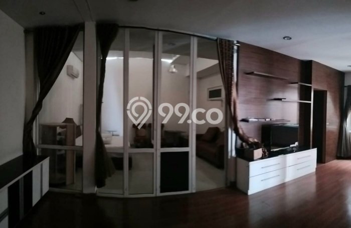 Rumah Elit LB 226m2 Siap Huni Desain Elegan di Raffles Hills, Jakarta Timur Rumah Elit LB 226m2 Siap Huni Desain Elegan di Raffles Hills, Jakarta Timur