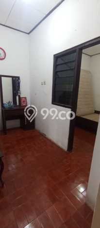 Jual Rumah Bagus Siap Huni LB 150m2 di Banyumanik, Semarang Jual Rumah Bagus Siap Huni LB 150m2 di Banyumanik, Semarang