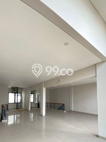 LOKASI STRATEGIS! Ruko Kawasan , Luas 230m2m², Jalan Strategis LOKASI STRATEGIS! Ruko Kawasan , Luas 230m2m², Jalan Strategis