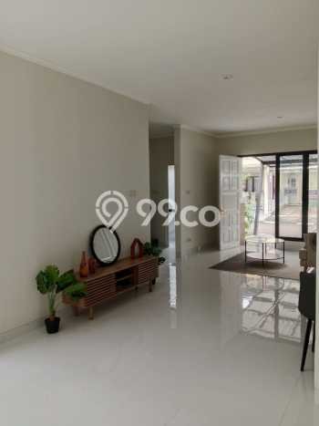 Dijual Hunian Rumah Nyaman 3 Kamar di Kota Wisata, Jakarta Timur Dijual Hunian Rumah Nyaman 3 Kamar di Kota Wisata, Jakarta Timur