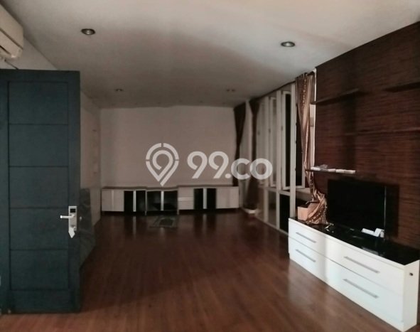 Rumah Elit LB 226m2 Siap Huni Desain Elegan di Raffles Hills, Jakarta Timur Rumah Elit LB 226m2 Siap Huni Desain Elegan di Raffles Hills, Jakarta Timur