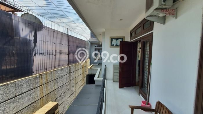 Rumah LT 347m2m² Dekat Tempat Strategis di , Bandung Rumah LT 347m2m² Dekat Tempat Strategis di , Bandung
