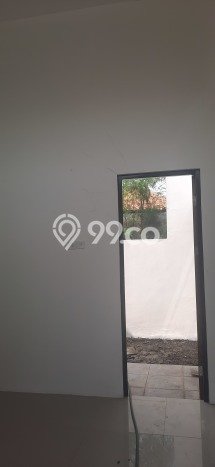 Jual Rumah Harga Miring Sepatan Punya 2 Kamar & LT 60m2 Jual Rumah Harga Miring Sepatan Punya 2 Kamar & LT 60m2