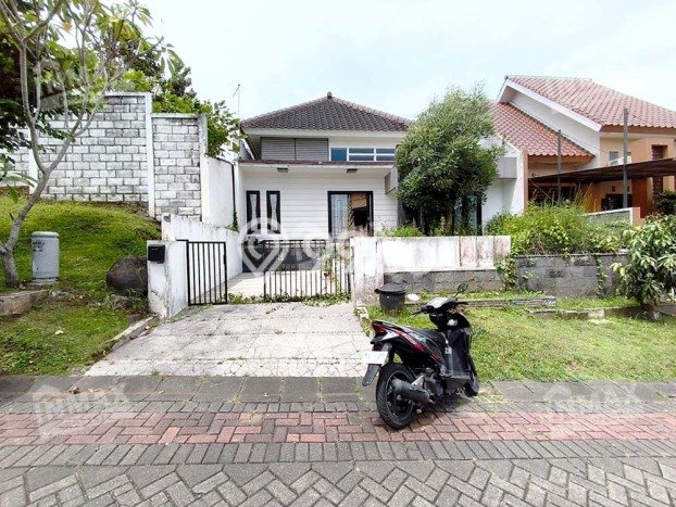 Rumah sewa siap pakai 3 Kamar Tidur di Tidar, Malang Rumah sewa siap pakai 3 Kamar Tidur di Tidar, Malang