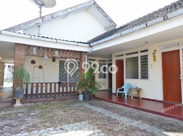 Rumah Modern 3 KT LT 260m2 di Batu Rumah Modern 3 KT LT 260m2 di Batu