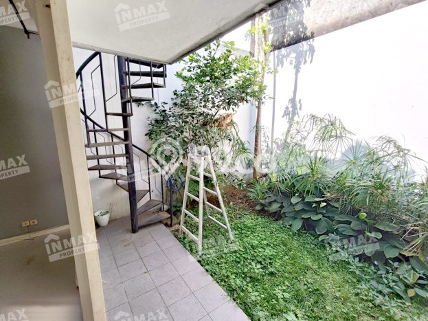 Dijual Cepat Rumah Bagus Siap Huni LB 90m2 di Blimbing, Malang Dijual Cepat Rumah Bagus Siap Huni LB 90m2 di Blimbing, Malang