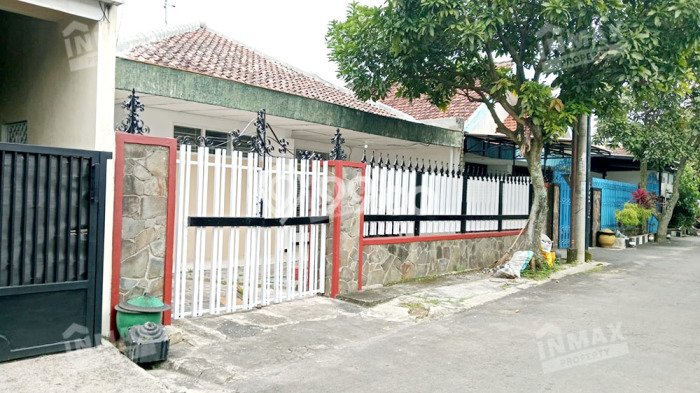 Jual Rumah Eksklusif 3 KT di Bunulrejo, Malang Jual Rumah Eksklusif 3 KT di Bunulrejo, Malang