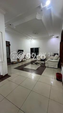 Unit Ruko Dijual di Jakarta Barat LT 426m2 & LB 326m2 Unit Ruko Dijual di Jakarta Barat LT 426m2 & LB 326m2