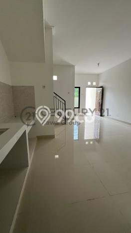 Dijual Hunian Rumah Terawat 4 KT di Duri Kepa, Jakarta Barat Dijual Hunian Rumah Terawat 4 KT di Duri Kepa, Jakarta Barat