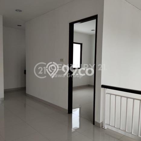 Jual Rumah Mewah Megah Dengan View Cantik di Green Ville, Jakarta Barat Jual Rumah Mewah Megah Dengan View Cantik di Green Ville, Jakarta Barat