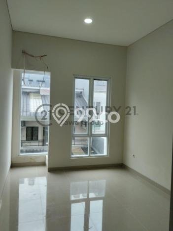 Dijual Cepat Rumah Bagus Siap Huni LB 100m2 di Kebon Jeruk, Jakarta Barat Dijual Cepat Rumah Bagus Siap Huni LB 100m2 di Kebon Jeruk, Jakarta Barat