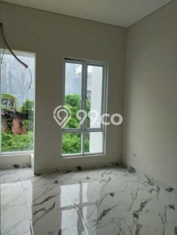 Jual Rumah Eksklusif 3 KT di Taman Ratu, Jakarta Barat Jual Rumah Eksklusif 3 KT di Taman Ratu, Jakarta Barat
