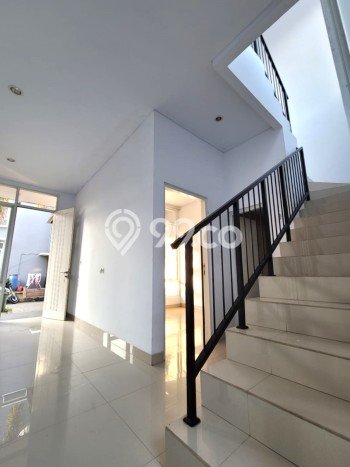 Rumah Luas Asri 3 KT Siap Pakai di Lippo Karawaci Tangerang Rumah Luas Asri 3 KT Siap Pakai di Lippo Karawaci Tangerang