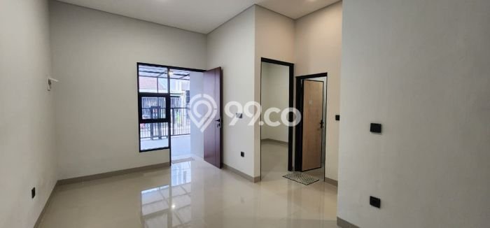 For Sale Rumah Bagus Siap Huni di Tangerang Strategis For Sale Rumah Bagus Siap Huni di Tangerang Strategis