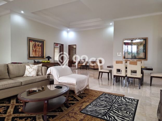 Rumah Mewah LB 340m2 Siap Pakai Desain Elegan di Cikini, Jakarta Pusat Rumah Mewah LB 340m2 Siap Pakai Desain Elegan di Cikini, Jakarta Pusat