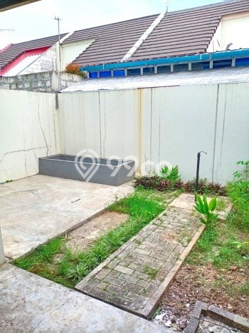Jual Rumah Eksklusif 2 KT di Suvarna Sutera, Tangerang Jual Rumah Eksklusif 2 KT di Suvarna Sutera, Tangerang
