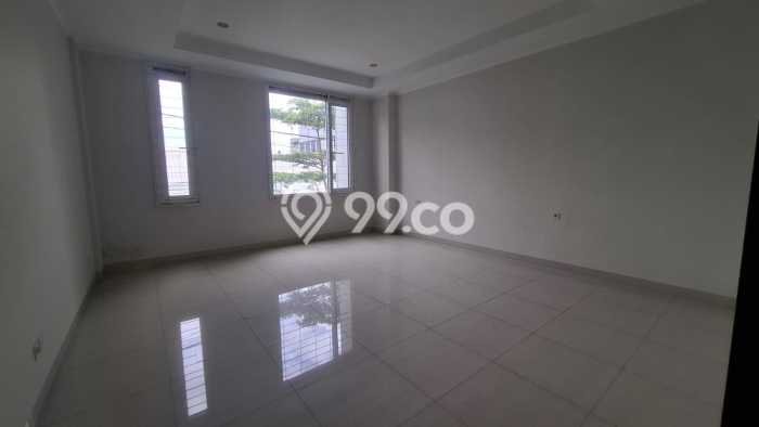 Ruko disewakan lokasi strategis Astanaanyar Bandung 370m2 Ruko disewakan lokasi strategis Astanaanyar Bandung 370m2