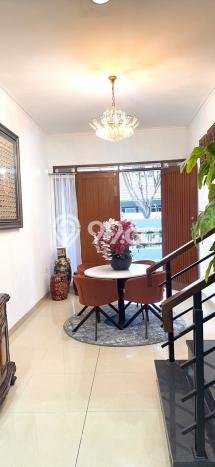 Siap Huni Rumah Mewah 4 Kamar di Bandung Kidul Dekat ke Mana Pun Siap Huni Rumah Mewah 4 Kamar di Bandung Kidul Dekat ke Mana Pun