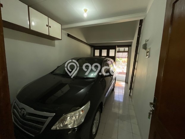 Lokasi strategis! Rumah siap pakai disewakan di Sukajadi LB 330m2 Lokasi strategis! Rumah siap pakai disewakan di Sukajadi LB 330m2