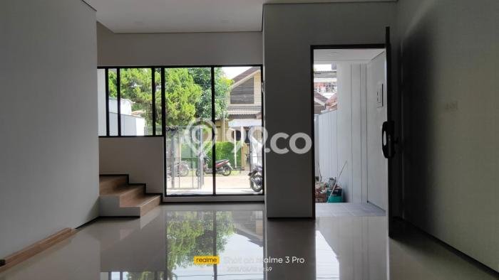 For Sale Rumah Mewah Exclusive di Bojongloa Kidul, Bandung For Sale Rumah Mewah Exclusive di Bojongloa Kidul, Bandung