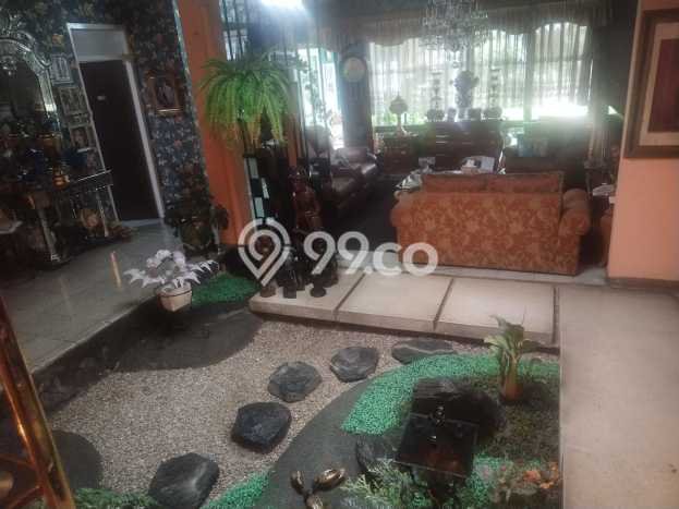 Ready to Use! Premium House LT 880m2 Desain Elegan di Supratman Ready to Use! Premium House LT 880m2 Desain Elegan di Supratman