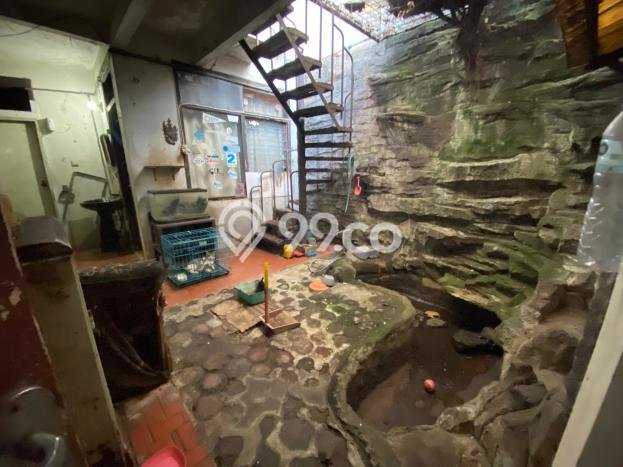 Rumah Eksklusif lokasi Bandung Kulon, Bandung, Luas 229m2m² Bangunan 150m2m² Rumah Eksklusif lokasi Bandung Kulon, Bandung, Luas 229m2m² Bangunan 150m2m²