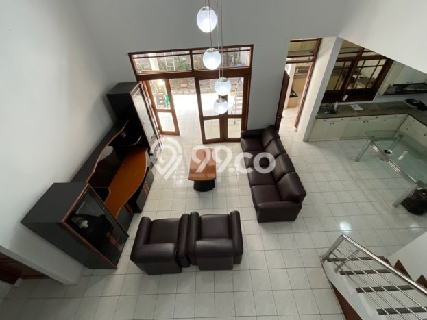 Lokasi strategis! Rumah siap pakai disewakan di Sukajadi LB 330m2 Lokasi strategis! Rumah siap pakai disewakan di Sukajadi LB 330m2