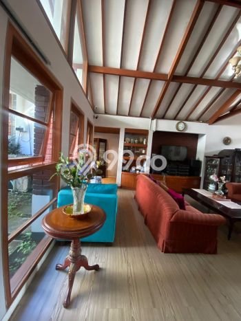Siap Huni Rumah Mewah 3 Kamar di Cidadap Dekat ke Mana Pun Siap Huni Rumah Mewah 3 Kamar di Cidadap Dekat ke Mana Pun