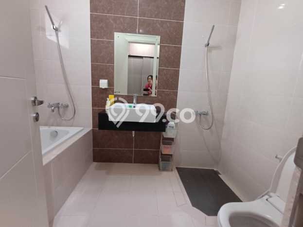 Rumah Mewah LB 143m2 Siap Huni Desain Elegan di Gading Serpong The Spring, Tangerang Rumah Mewah LB 143m2 Siap Huni Desain Elegan di Gading Serpong The Spring, Tangerang