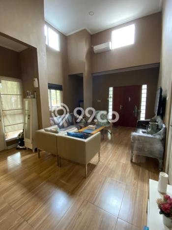 Rumah Mewah LB 100m2 Siap Pakai Desain Elegan di Graha Raya, Tangerang Rumah Mewah LB 100m2 Siap Pakai Desain Elegan di Graha Raya, Tangerang