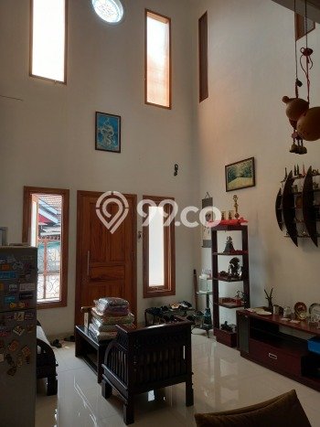 Rumah Elit Modern Tanpa Renovasi di BSD Nusaloka Tangerang Rumah Elit Modern Tanpa Renovasi di BSD Nusaloka Tangerang