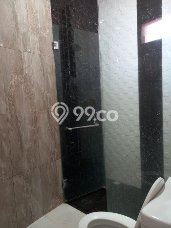 Rumah Elit Modern Tanpa Renovasi di BSD Nusaloka Tangerang Rumah Elit Modern Tanpa Renovasi di BSD Nusaloka Tangerang