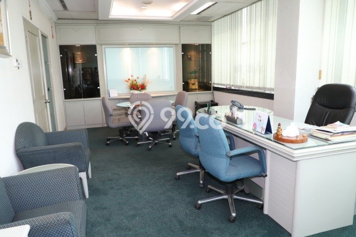 Kantor Bagus Dijual LB 2197m2 Lokasi Strategis Jakarta Barat Area Cocok untuk Bisnis Kantor Bagus Dijual LB 2197m2 Lokasi Strategis Jakarta Barat Area Cocok untuk Bisnis
