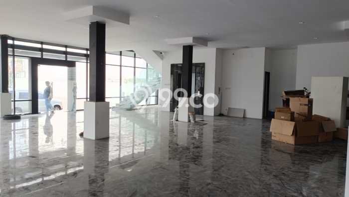 Gudang Dijual di Kebayoran Lama LT 2826m2, LB 2750m2 Solusi Investasi Cerdas Gudang Dijual di Kebayoran Lama LT 2826m2, LB 2750m2 Solusi Investasi Cerdas