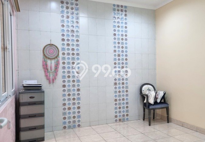Rumah Luas Asri 4 KT Siap Pakai di Graha Raya Tangerang Rumah Luas Asri 4 KT Siap Pakai di Graha Raya Tangerang