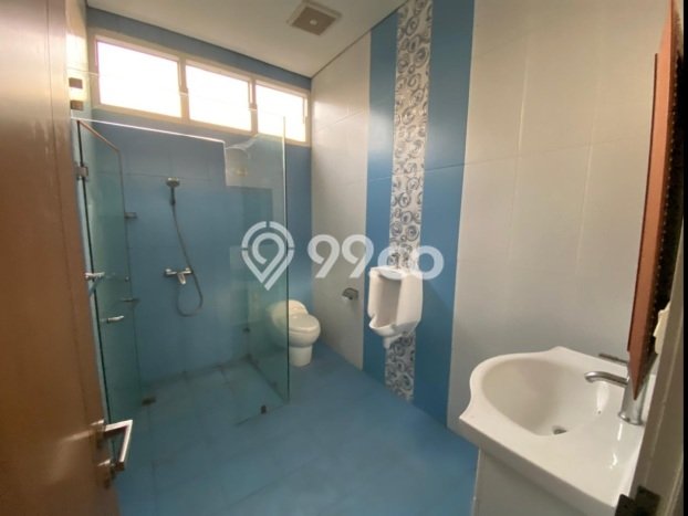 For Sale! Luxury House LT 500m2 Desain Elegan di Alam Sutera For Sale! Luxury House LT 500m2 Desain Elegan di Alam Sutera