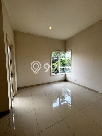 Jual Rumah Mewah Elegan Dengan View Eksklusif di Gading Serpong Pondok Hijau Golf, Tangerang Jual Rumah Mewah Elegan Dengan View Eksklusif di Gading Serpong Pondok Hijau Golf, Tangerang