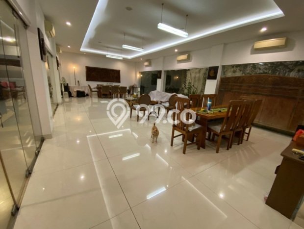 For Sale! Luxury House LT 500m2 Desain Elegan di Alam Sutera For Sale! Luxury House LT 500m2 Desain Elegan di Alam Sutera