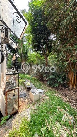 For Sale Rumah Mewah Exclusive di Serpong, Tangerang Selatan For Sale Rumah Mewah Exclusive di Serpong, Tangerang Selatan