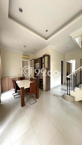 For Sale Rumah Mewah Exclusive di Serpong, Tangerang Selatan For Sale Rumah Mewah Exclusive di Serpong, Tangerang Selatan