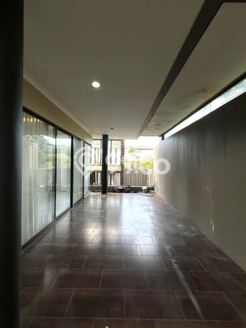 For Sale! Luxury House LT 370m2 Desain Elegan di BSD City For Sale! Luxury House LT 370m2 Desain Elegan di BSD City