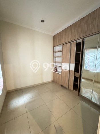 RECOMMENDED! Rumah kawasan Gading Serpong, 3 KM, Lokasi Strategis, Luas 163m2m² Bangunan 210m2m² RECOMMENDED! Rumah kawasan Gading Serpong, 3 KM, Lokasi Strategis, Luas 163m2m² Bangunan 210m2m²